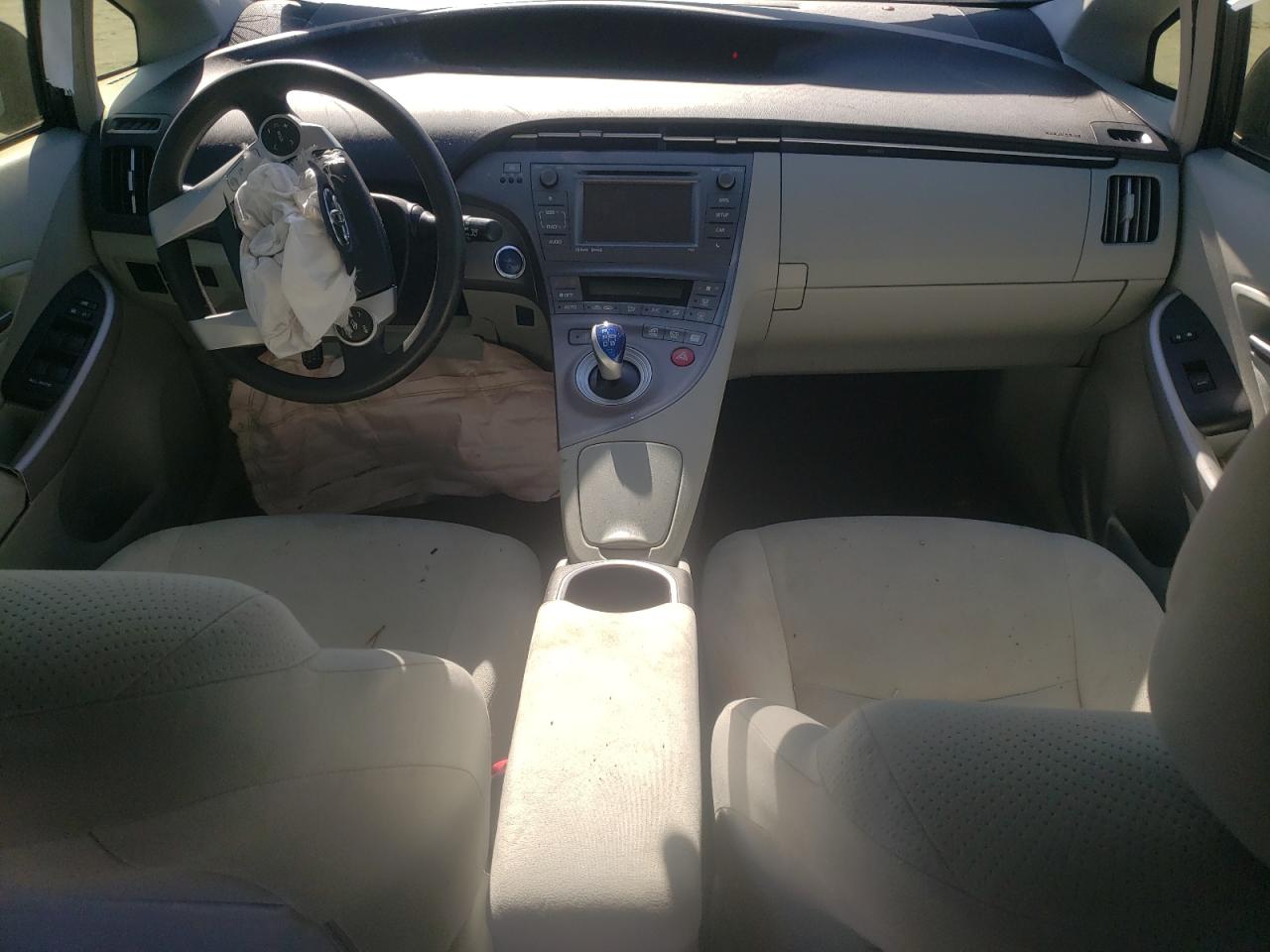 2012 Toyota Prius - Image 8