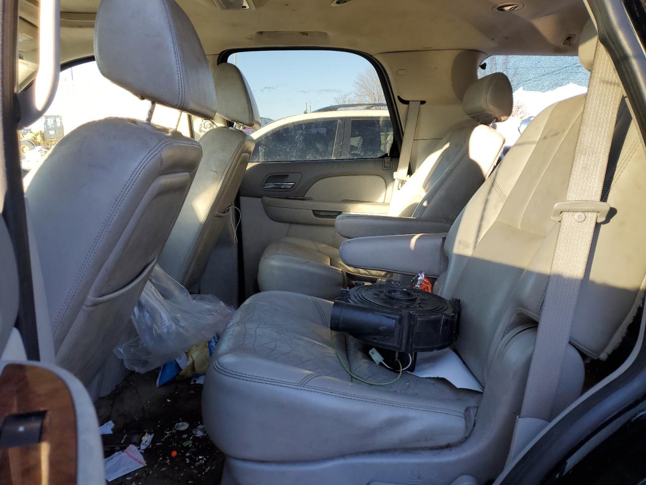 2007 Chevrolet Tahoe - Image 11