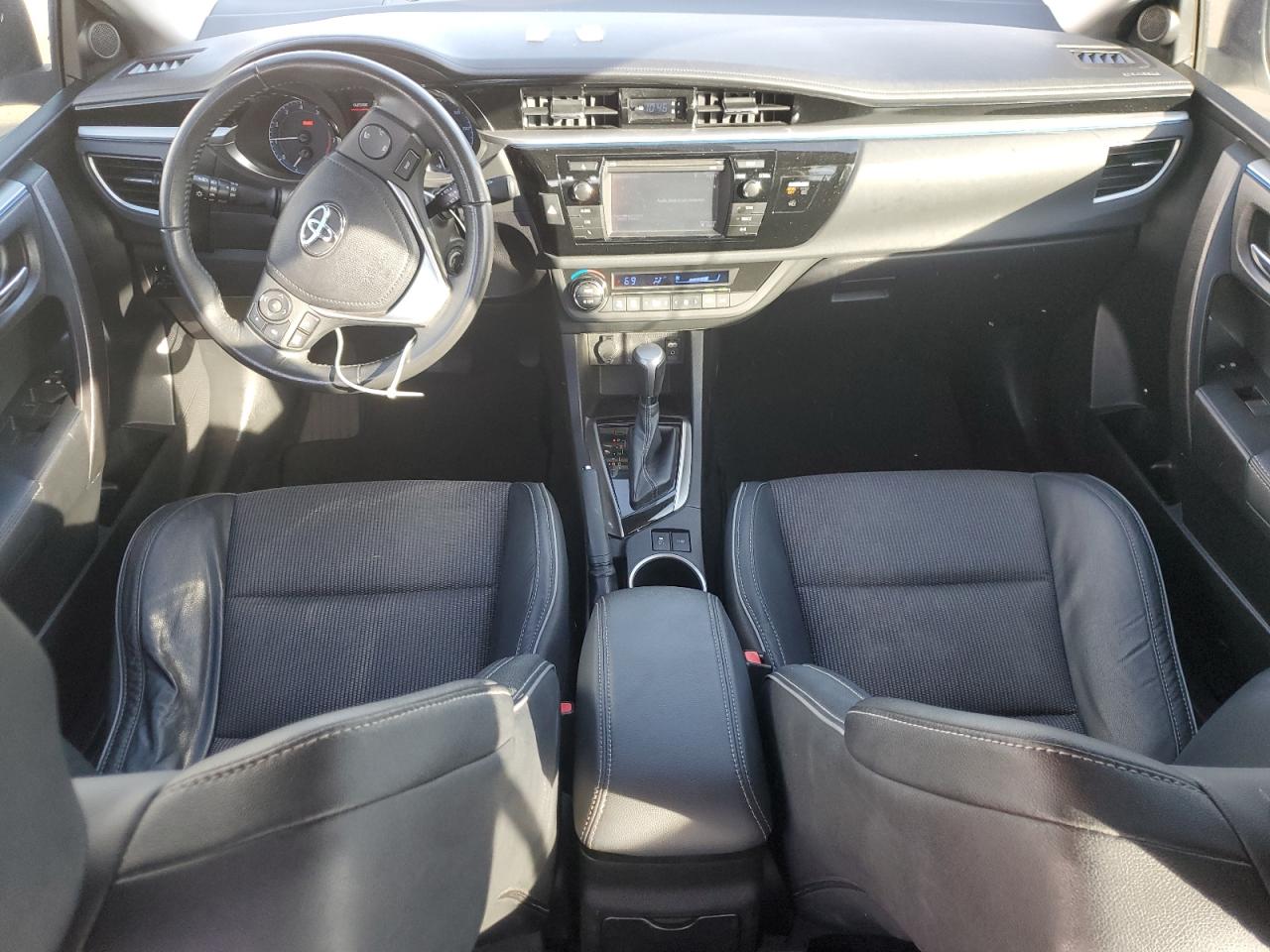 2015 Toyota Corolla - Image 8