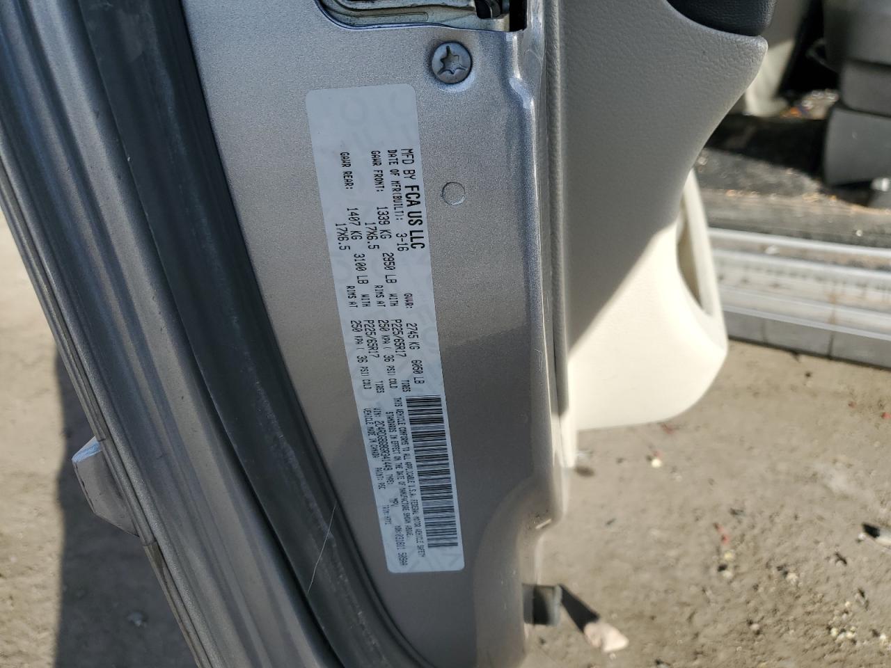 2016 Dodge Caravan - Image 12