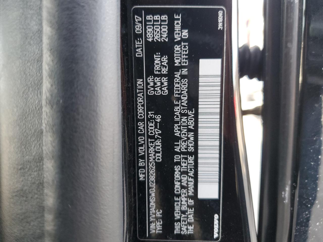 2018 Volvo V60 - Image 13