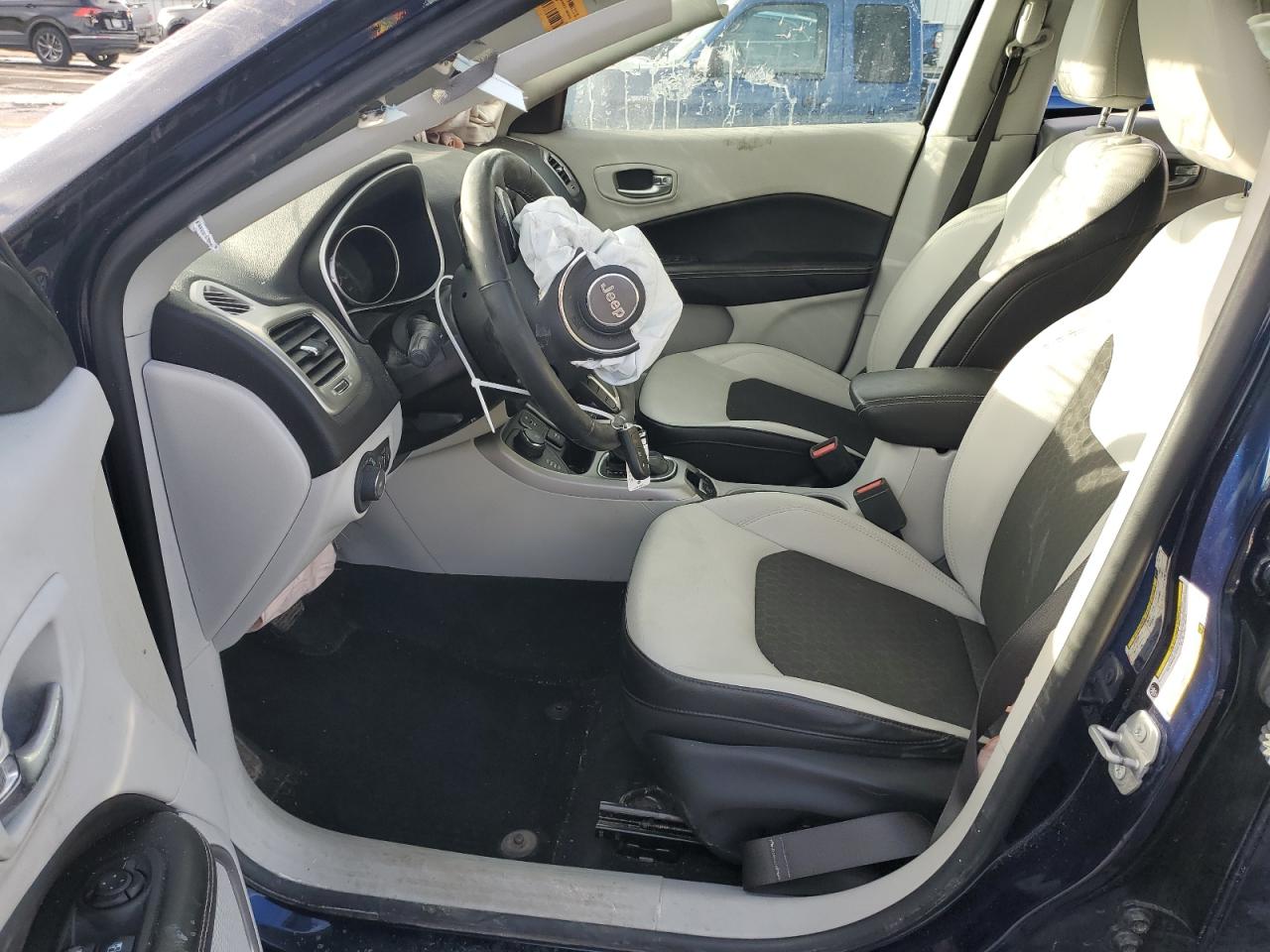 2018 Jeep Compass - Image 7