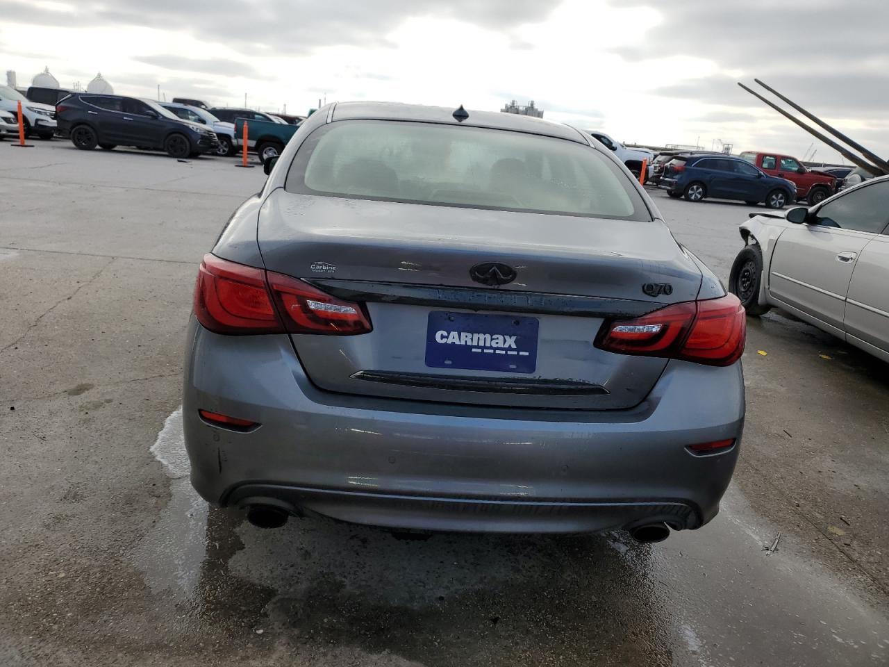 2017 Infiniti Q70 - Image 6