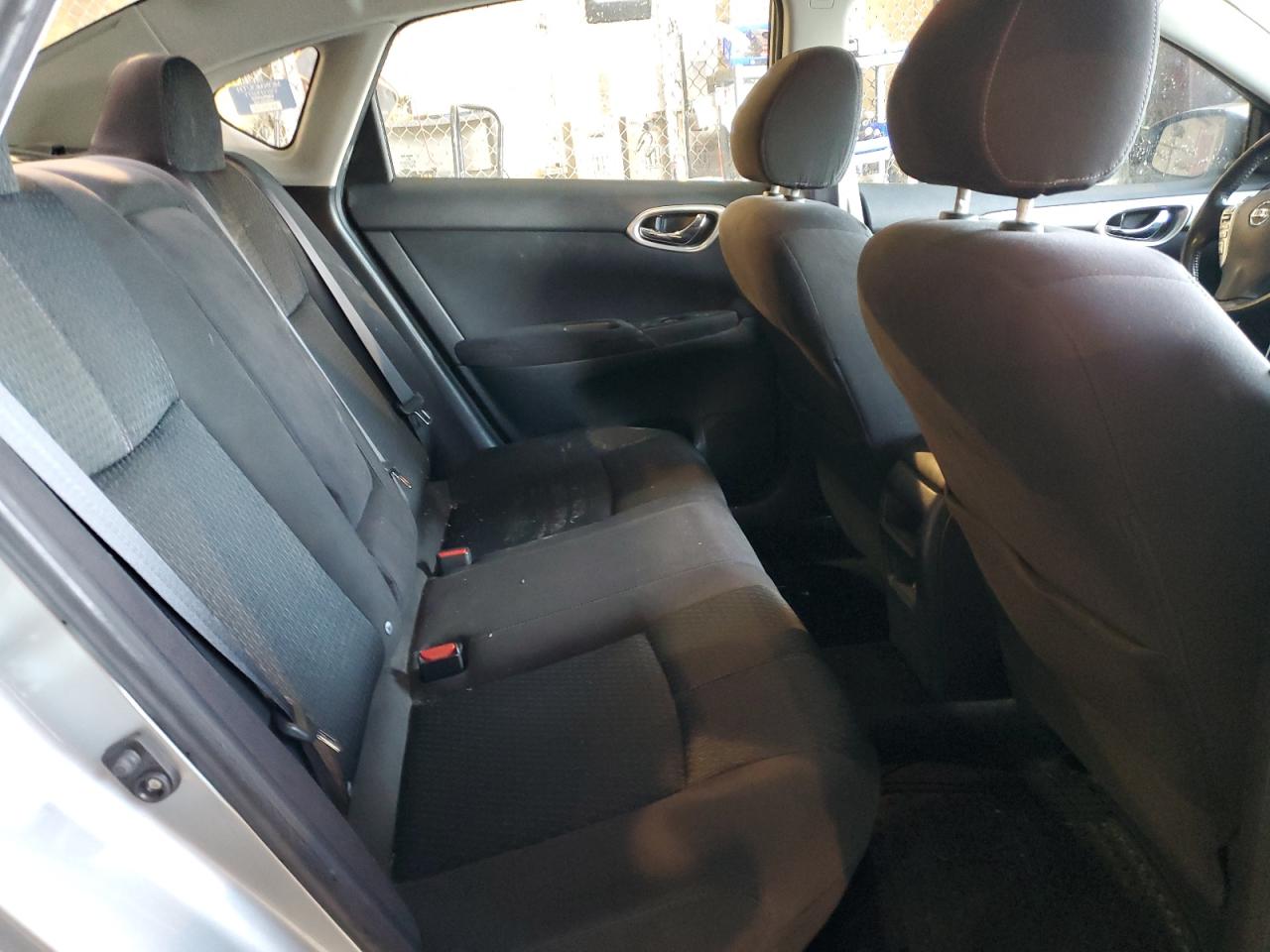 2013 Nissan Sentra - Image 11