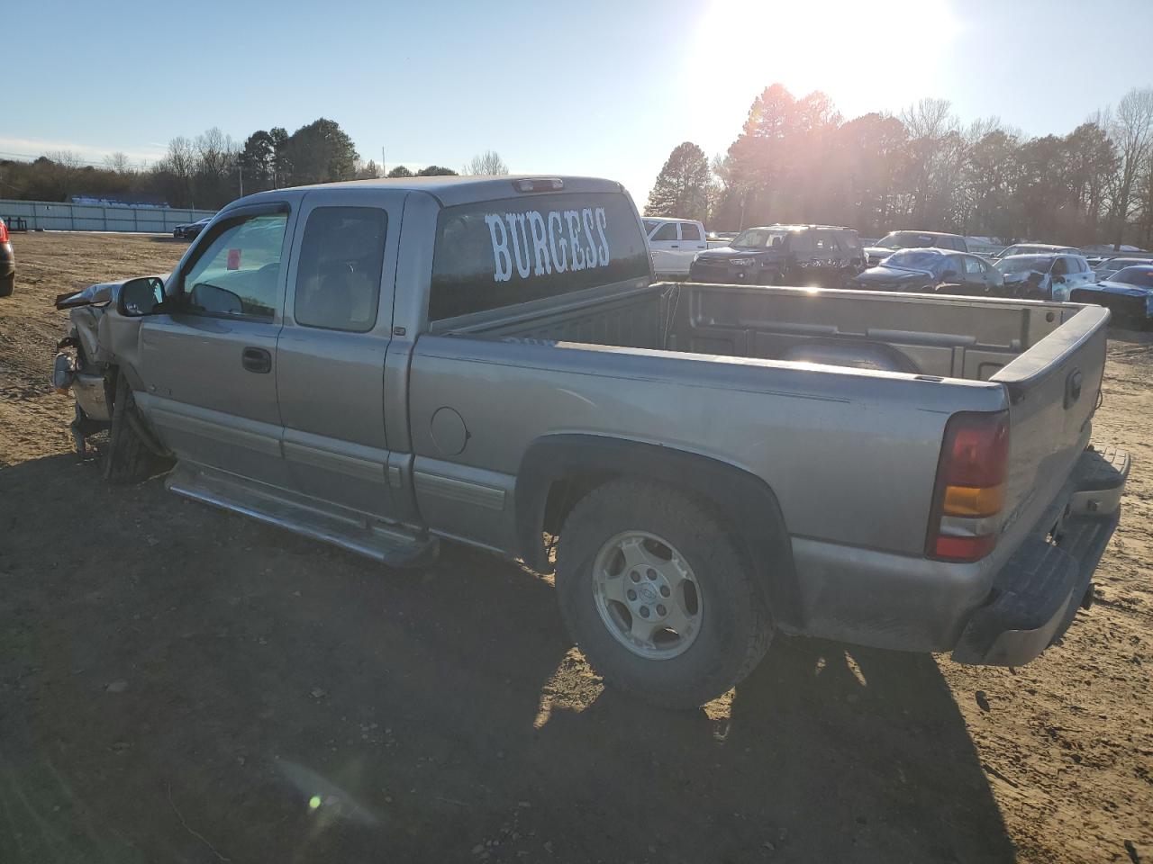 2001 Chevrolet Silverado - Image 2