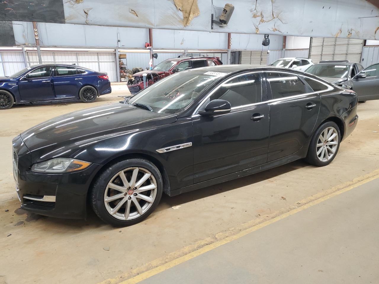 VIN SAJWA1C73G8V93601 2016 JAGUAR XJ no.1