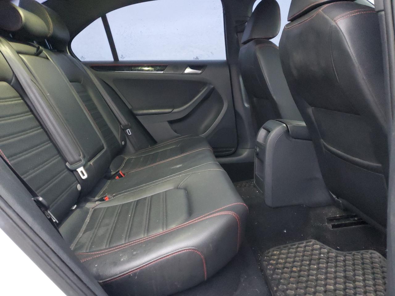 2017 Volkswagen Jetta - Image 10