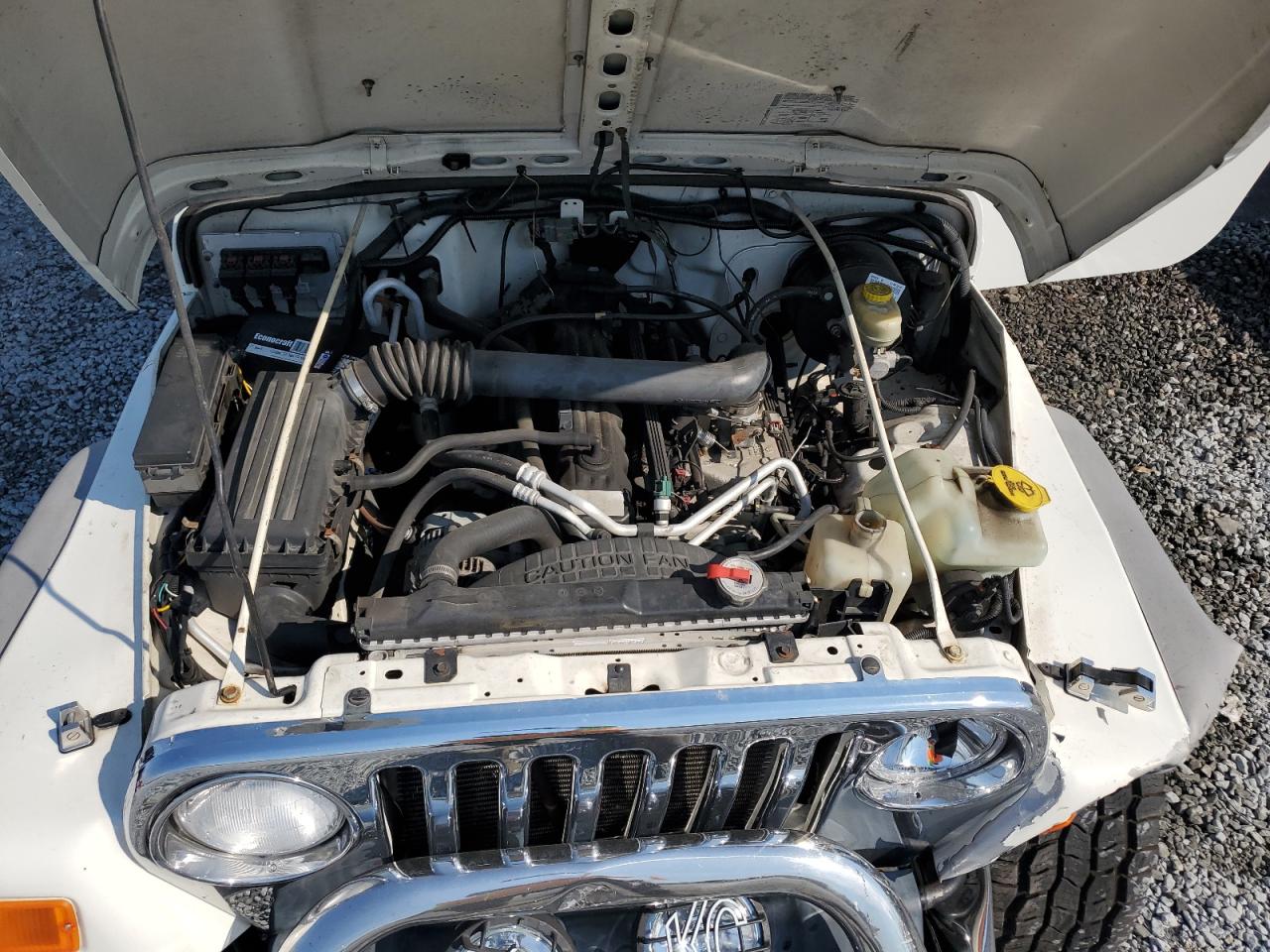 2005 Jeep Wrangler - Image 11