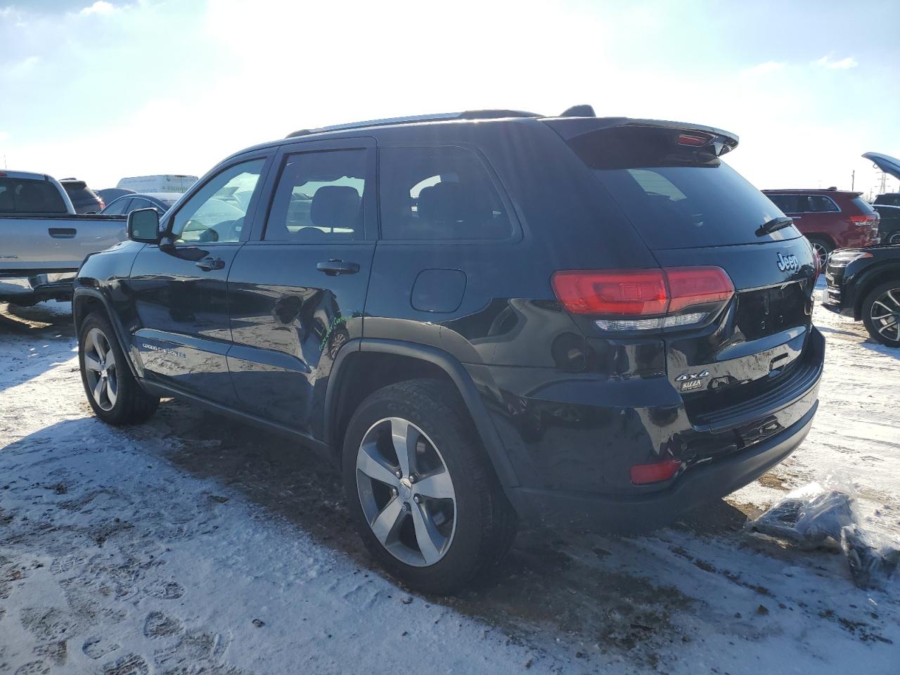2015 Jeep Grand Cherokee - Image 2