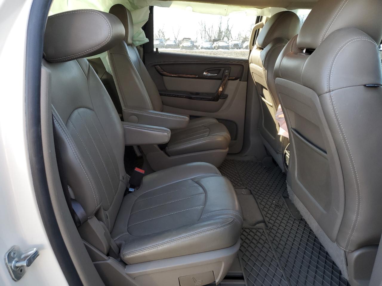 2014 GMC Acadia - Image 11