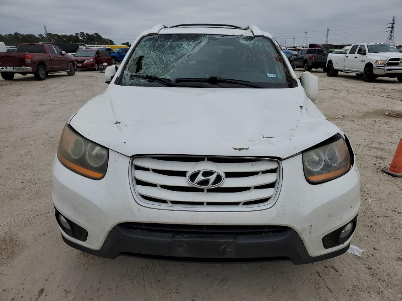 2011 Hyundai Santa Fe - Image 5