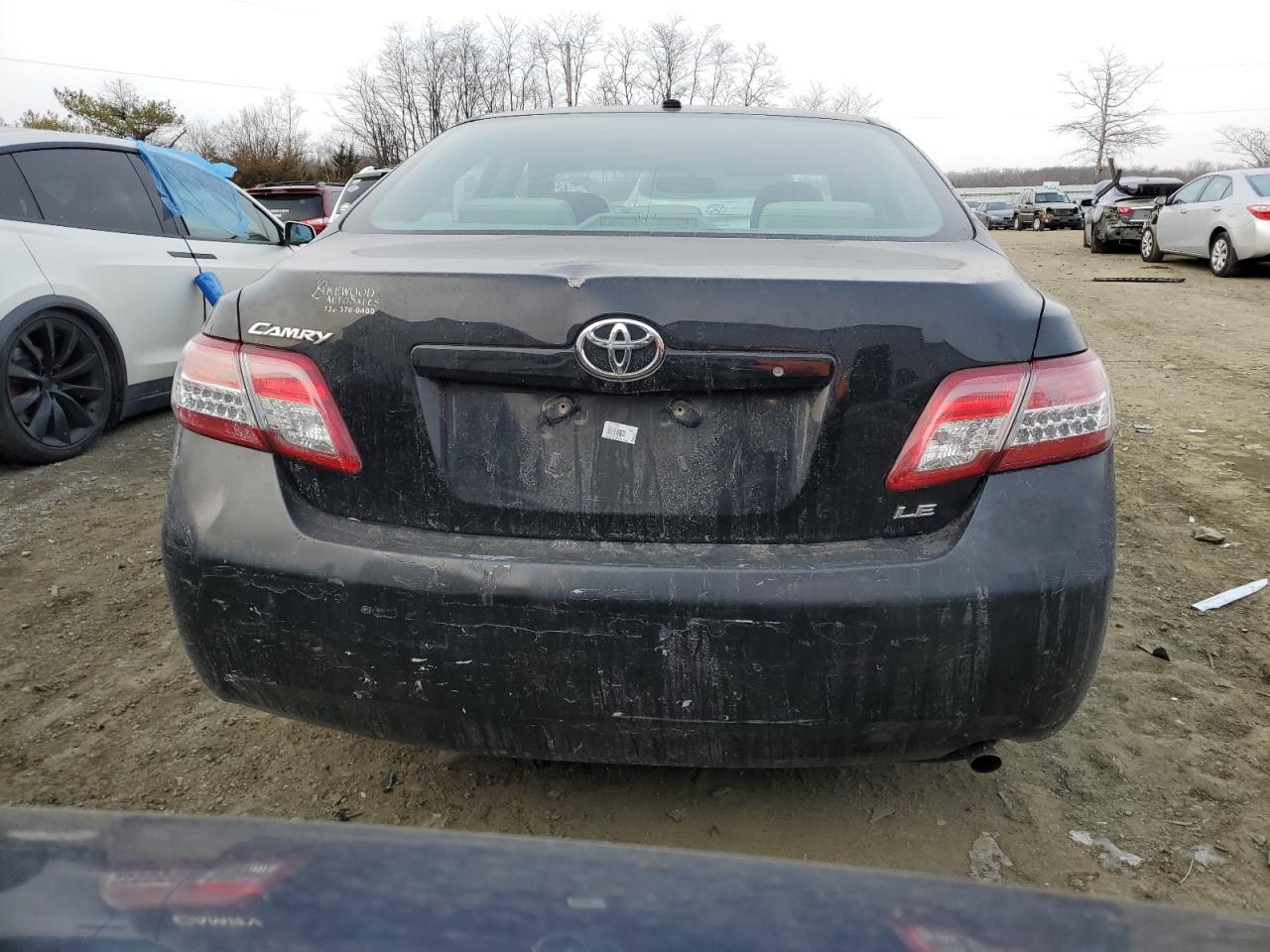 2010 Toyota Camry - Image 6