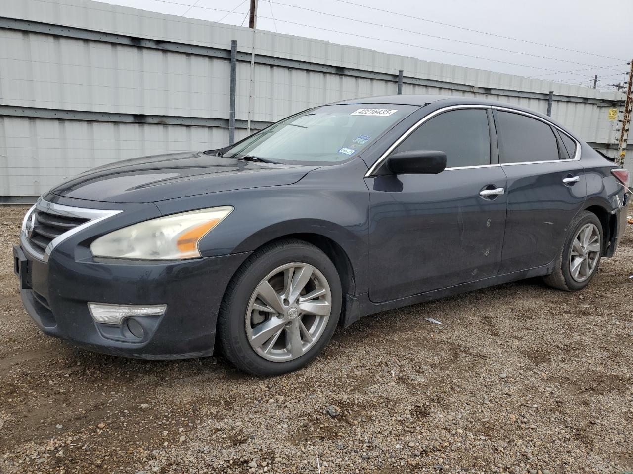 2015 Nissan Altima - Image 1