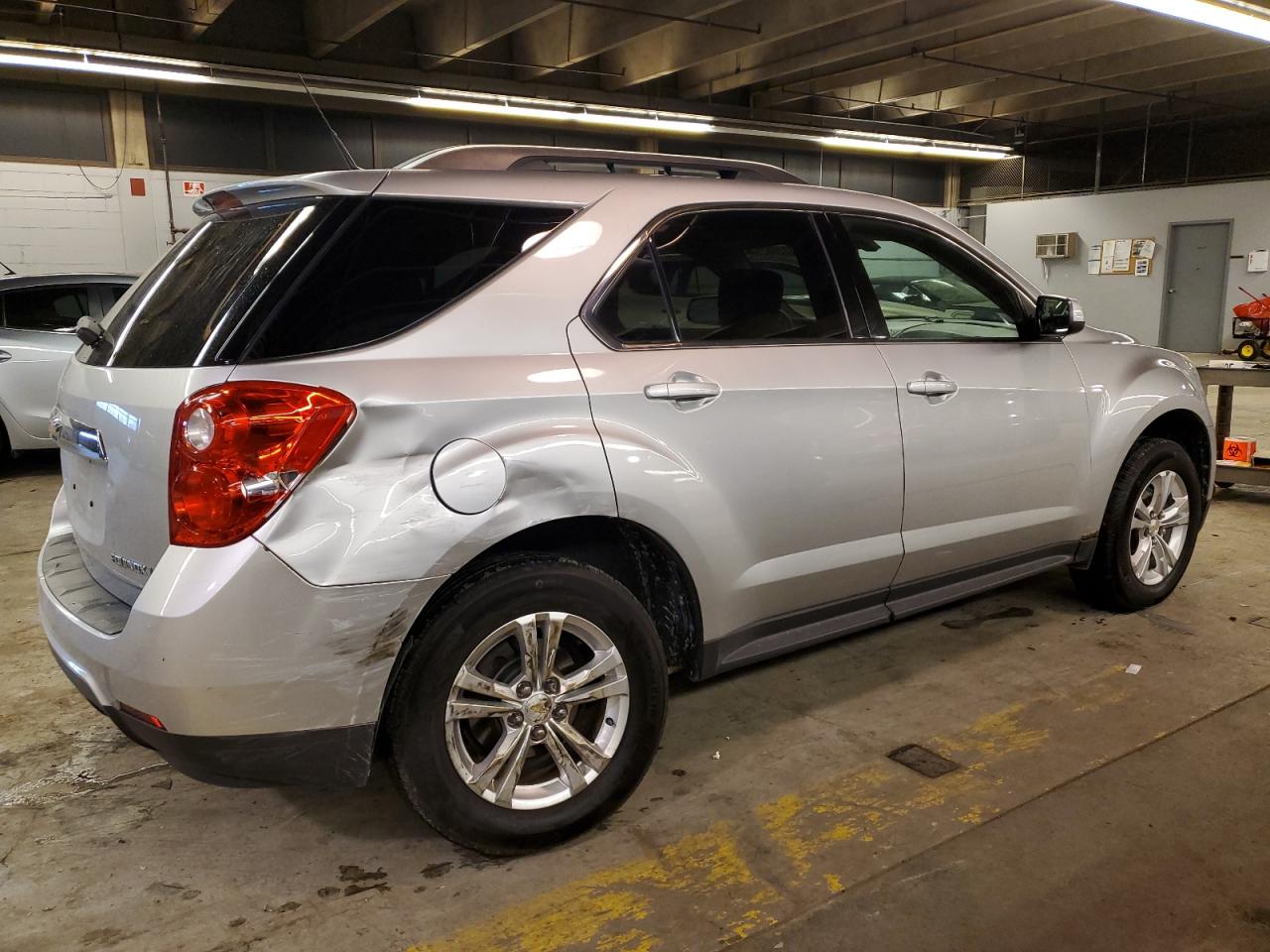 2011 Chevrolet Equinox - Image 3