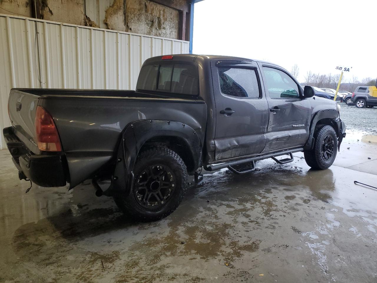 2014 Toyota Tacoma - Image 3