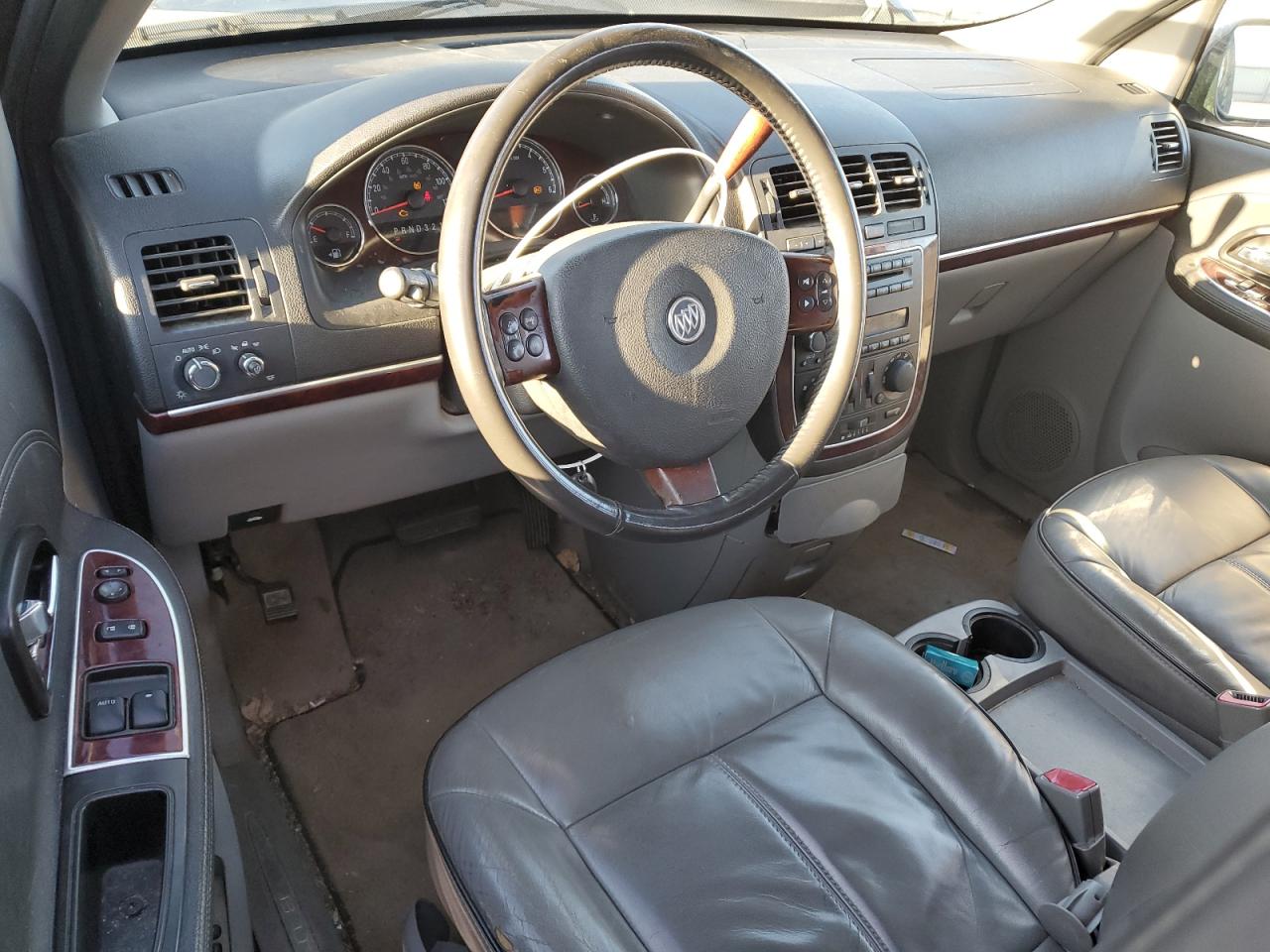 2005 Buick Terraza - Image 8