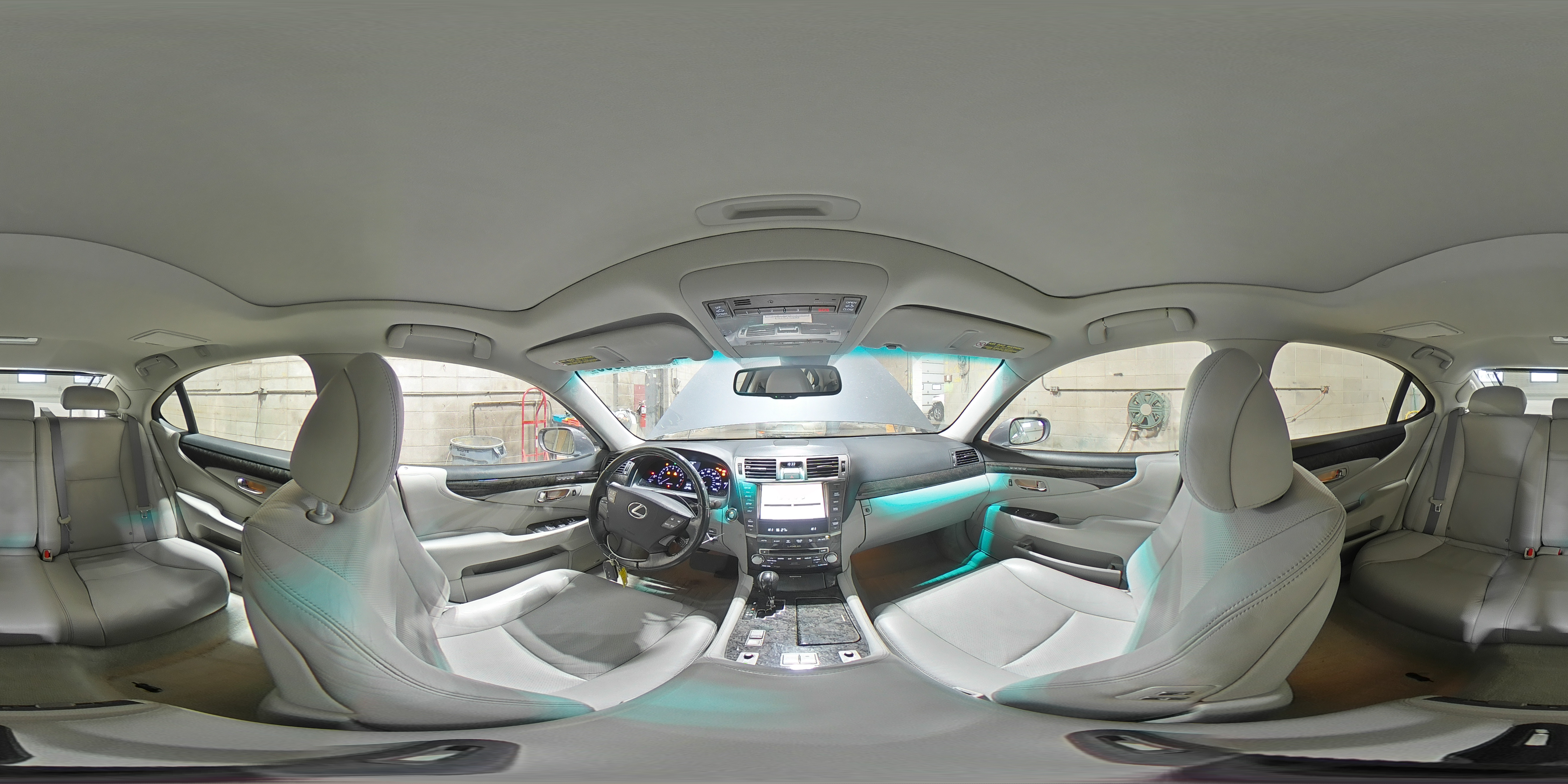 2012 Lexus LS - Image 13