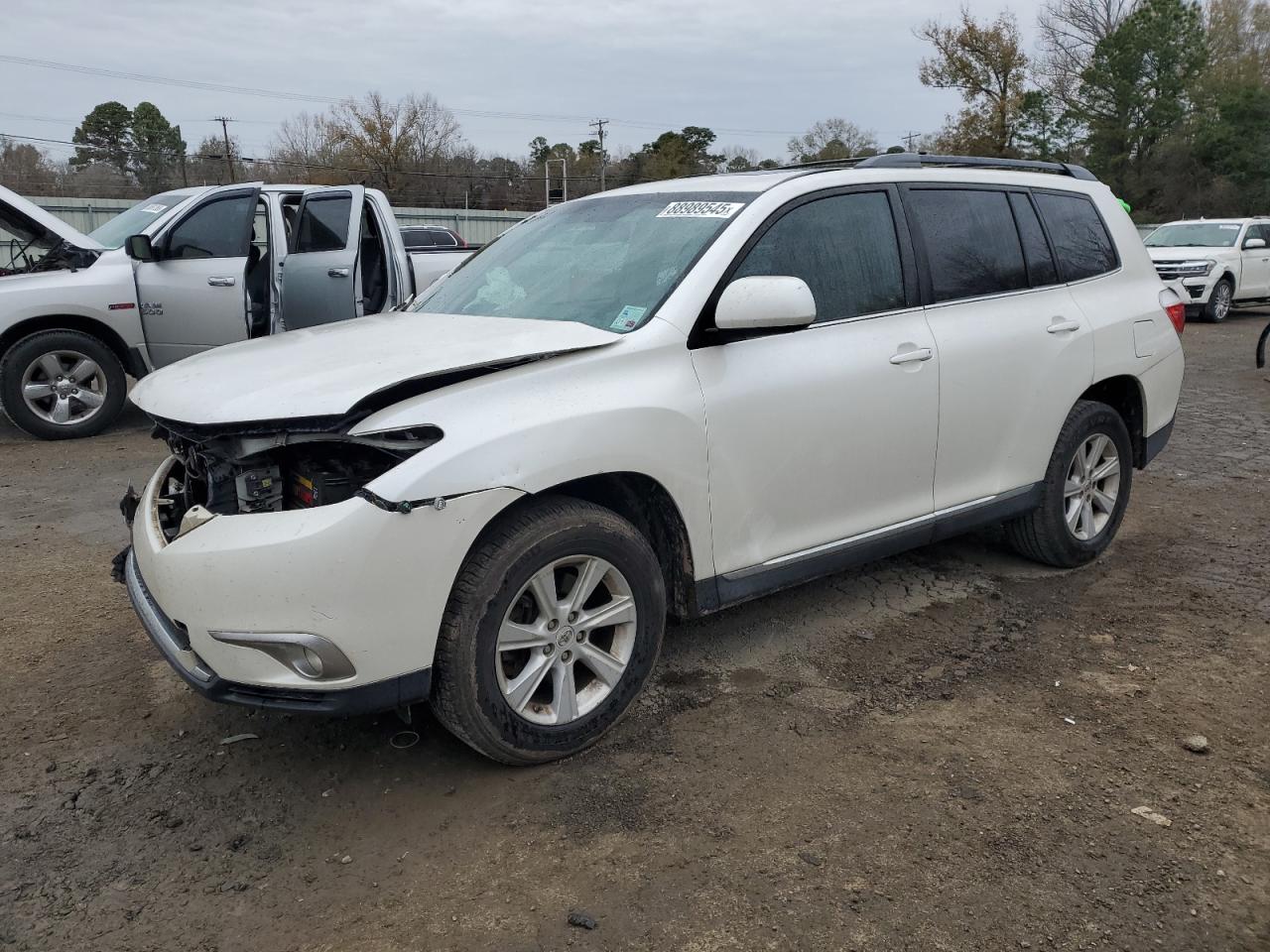 2012 Toyota Highlander - Image 1