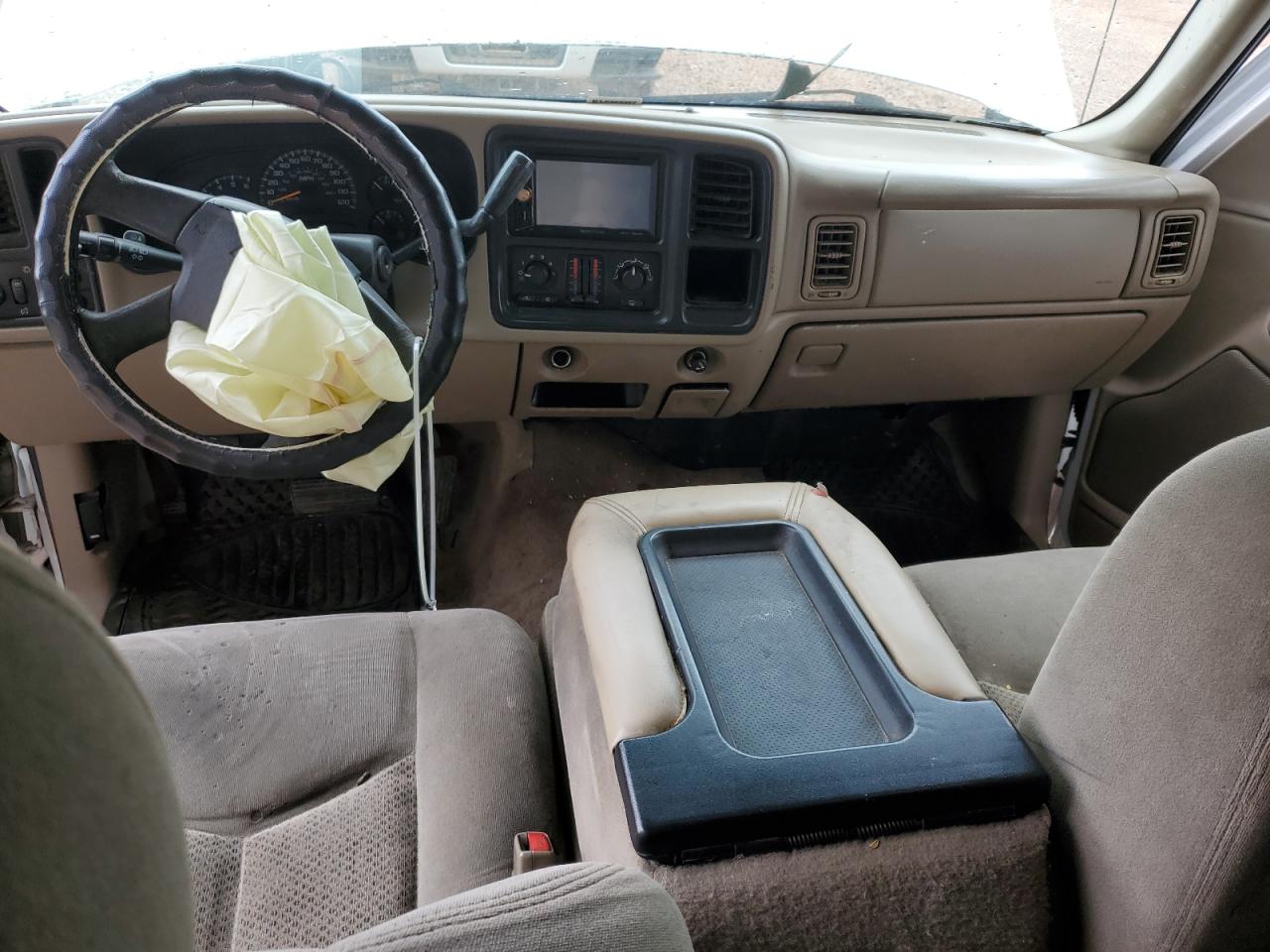 2005 Chevrolet Silverado - Image 8