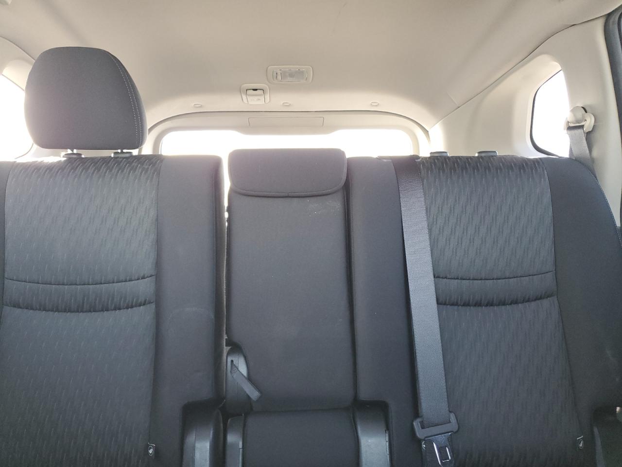 2018 Nissan Rogue - Image 10