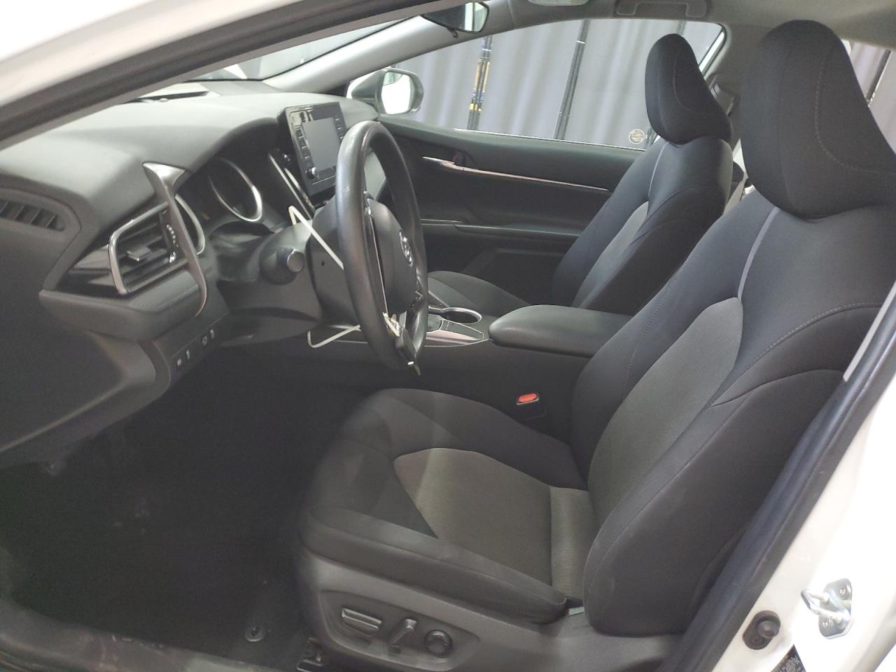 2022 Toyota Camry - Image 7