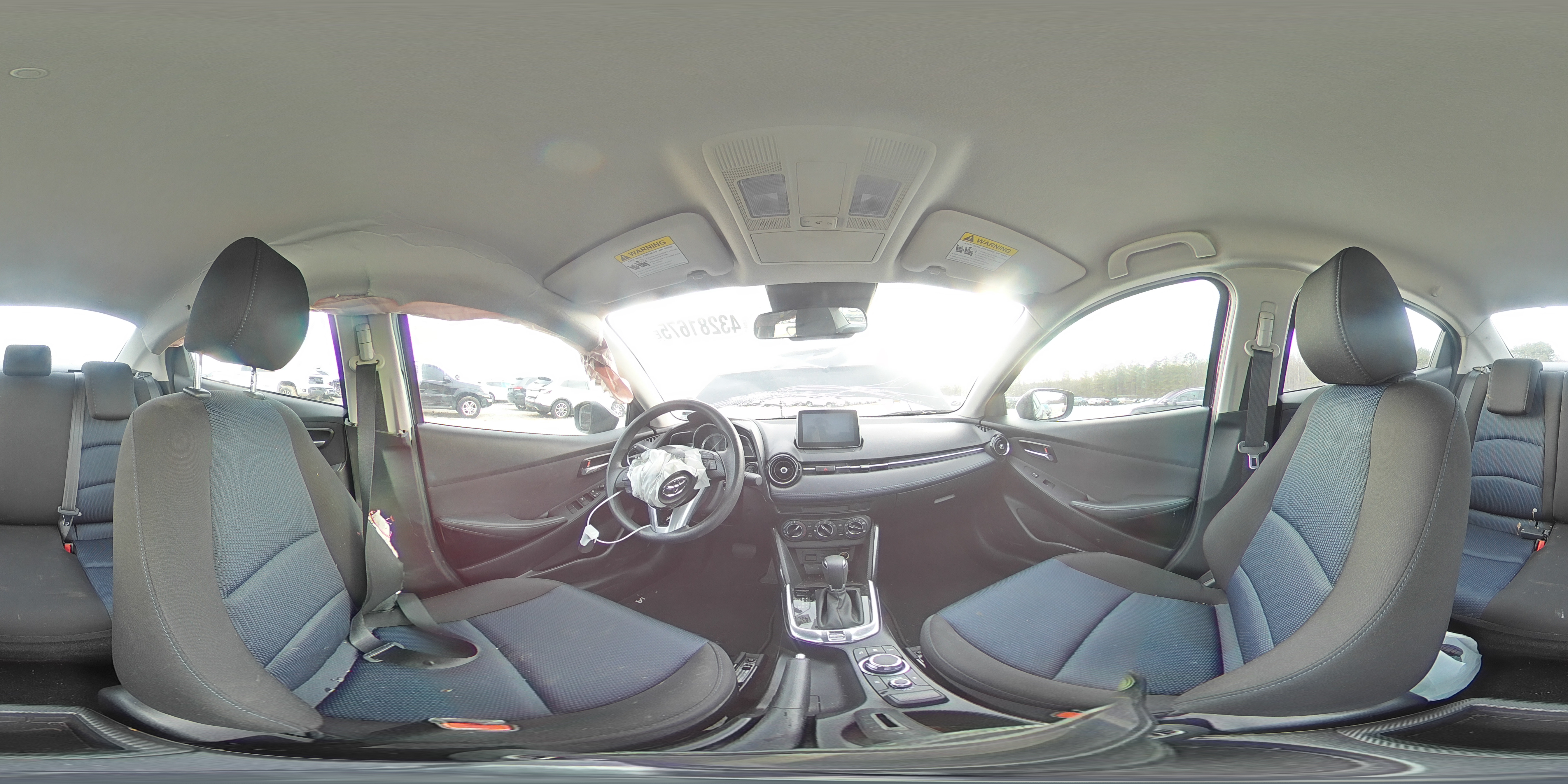 2017 Toyota Yaris - Image 13