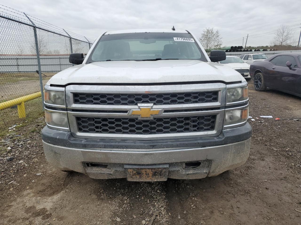 2014 Chevrolet Silverado - Image 5