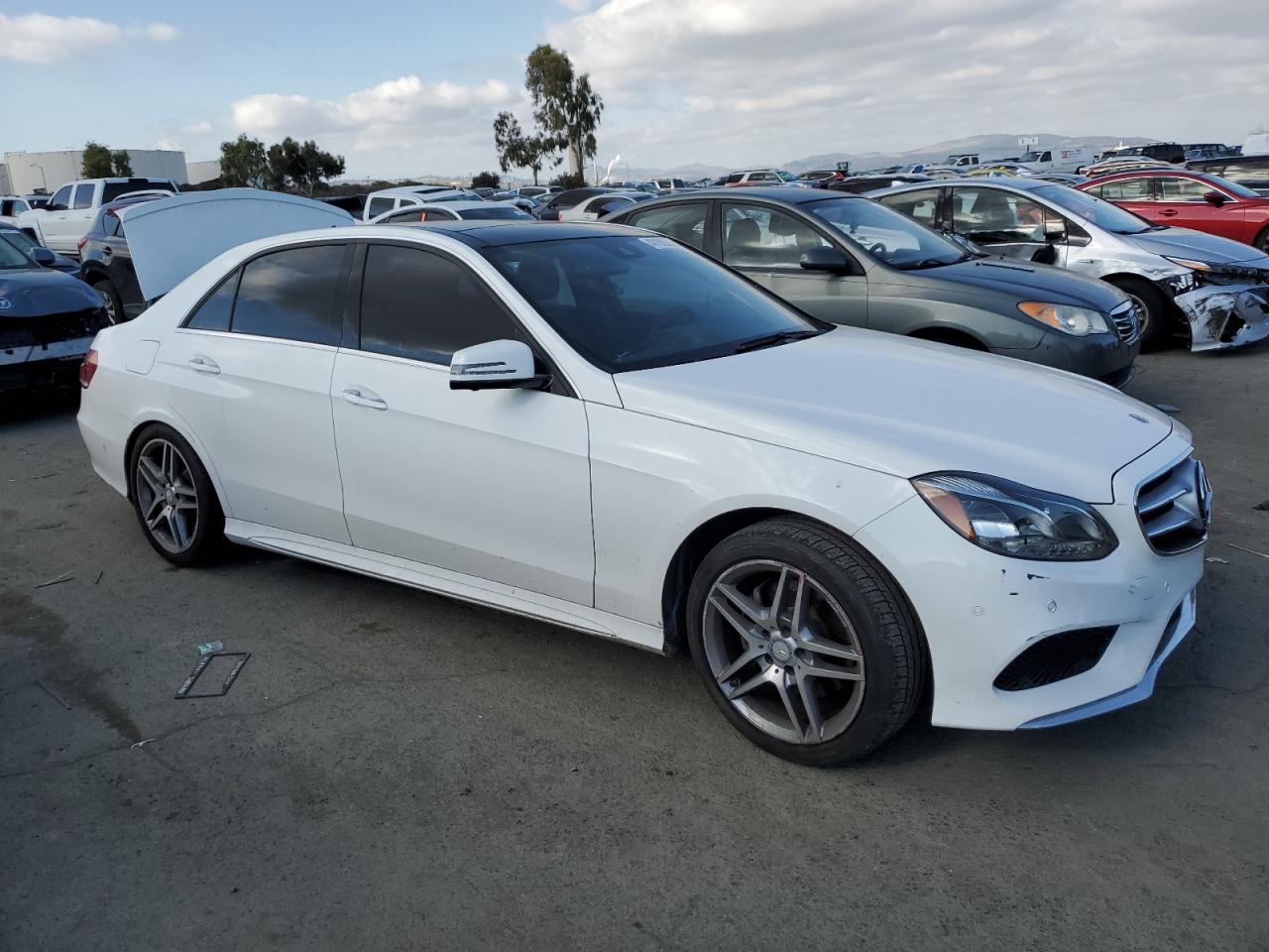2014 Mercedes-Benz E-klasse - Image 4