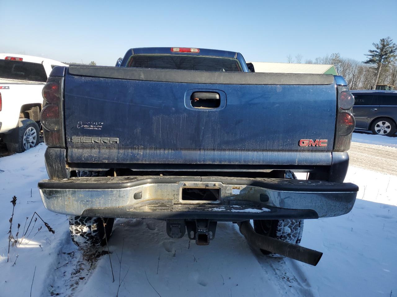 2001 GMC Sierra K2500 Heavy Duty VIN: 1GTHK23U61F196385 Lot: 42206955