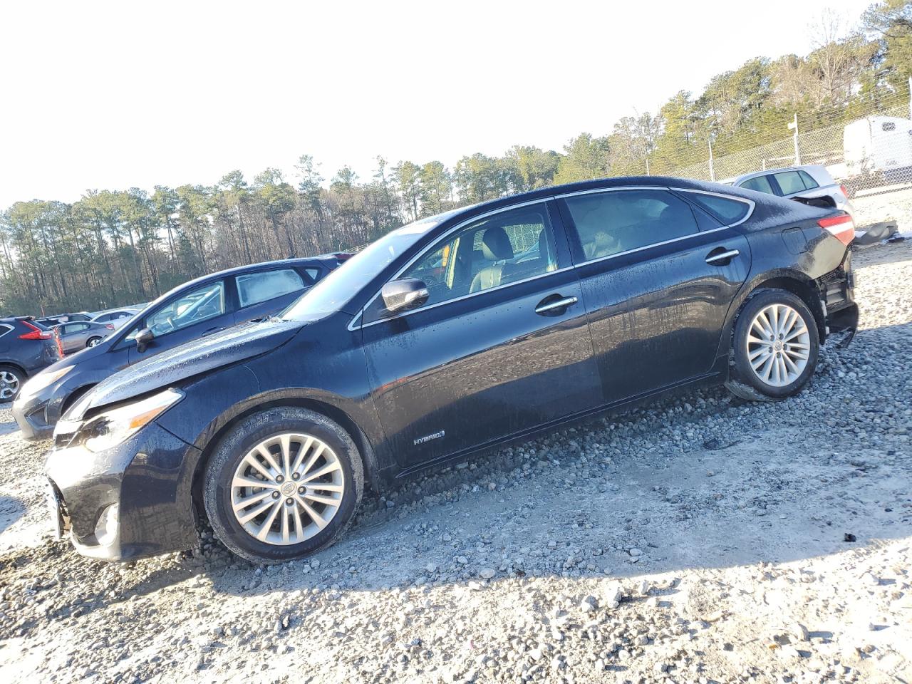 2015 Toyota Avalon - Image 1