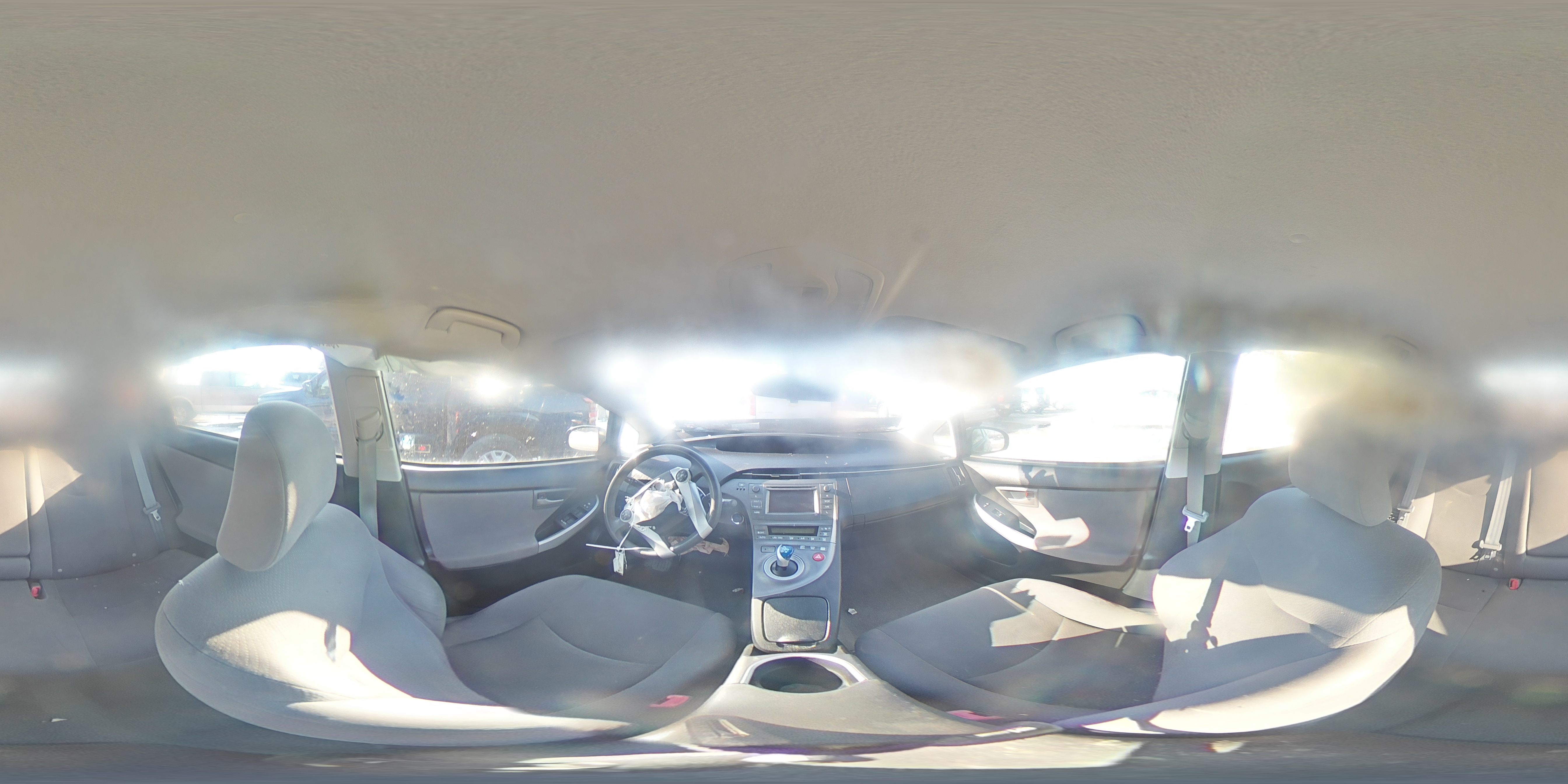 2013 Toyota Prius - Image 13