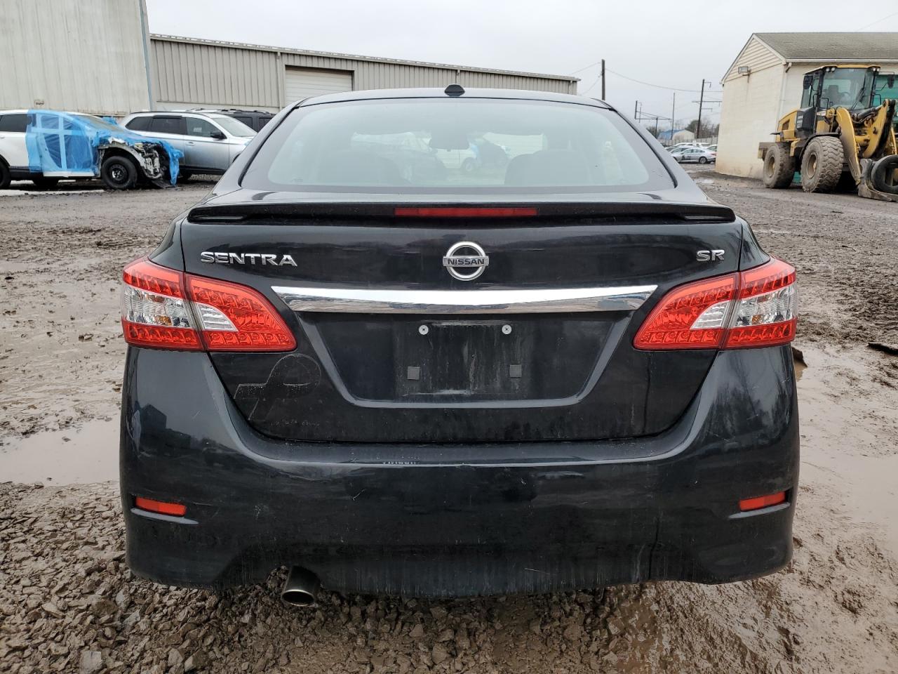 2015 Nissan Sentra - Image 6