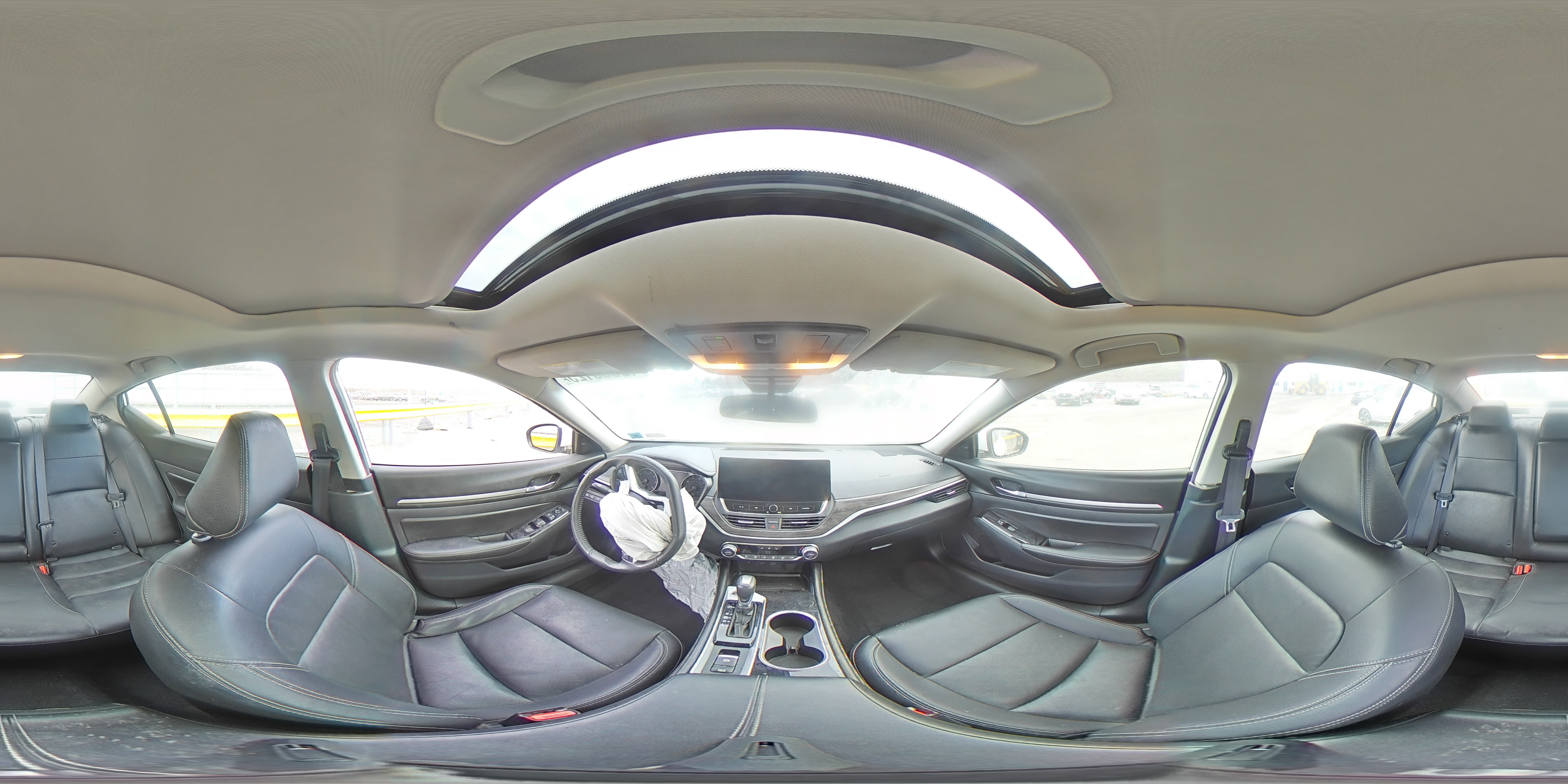 2024 Nissan Altima - Image 13