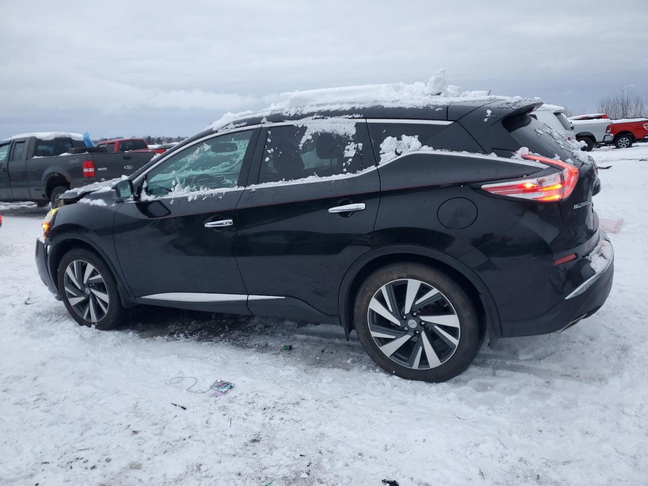 2015 Nissan Murano - Image 2
