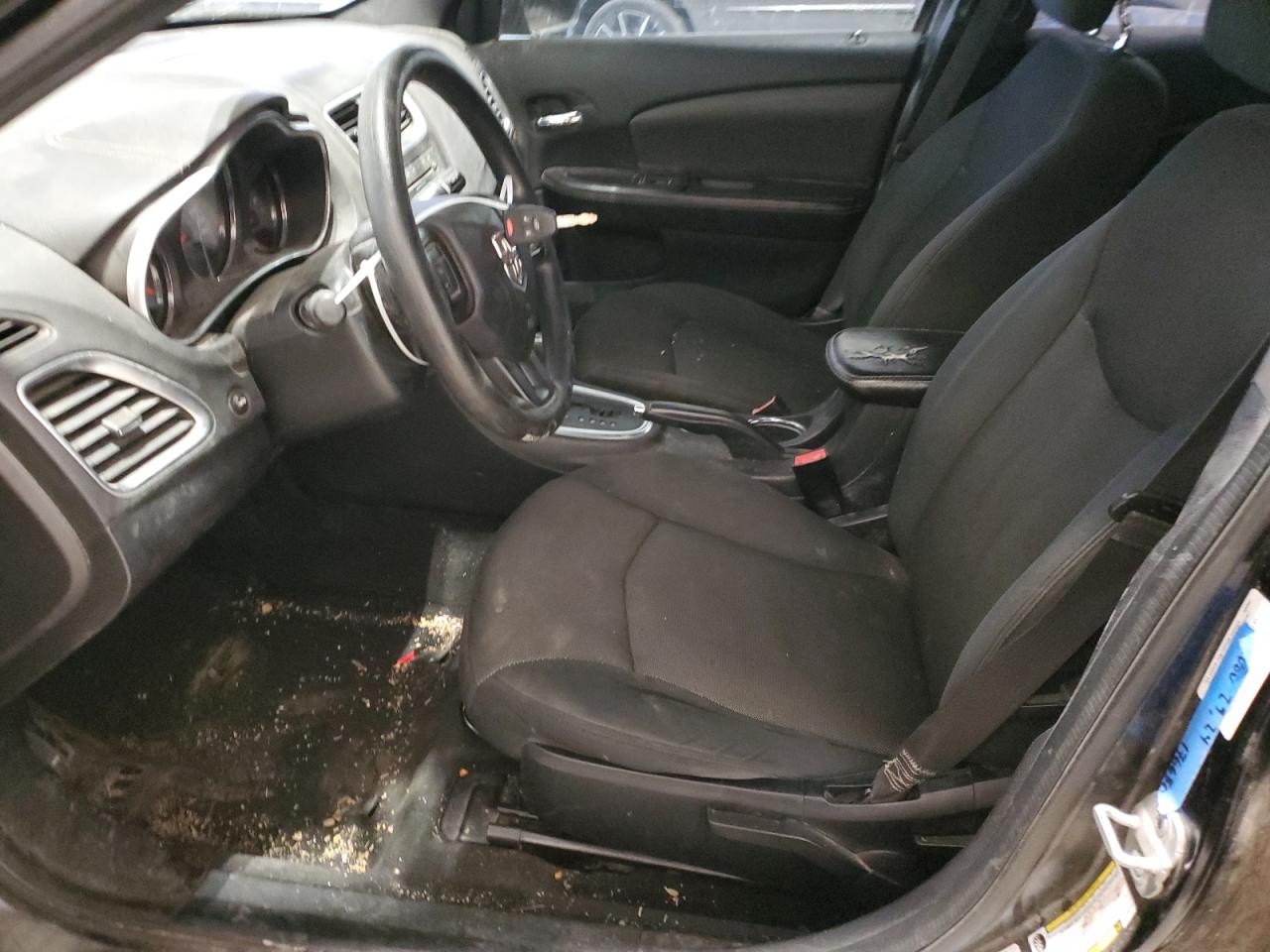 2013 Dodge Avenger - Image 7