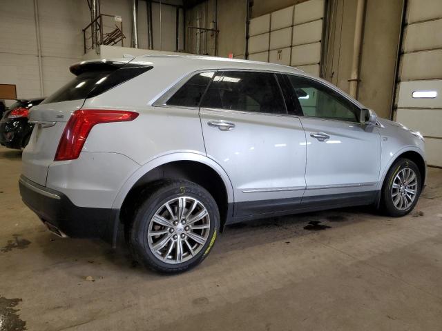  CADILLAC XT5 2017 Srebrny