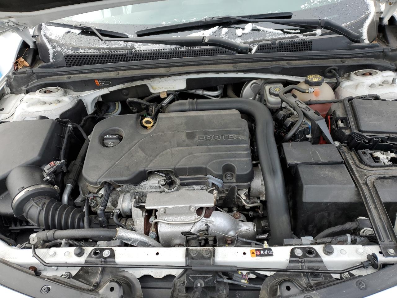 2018 Chevrolet Malibu - Image 13