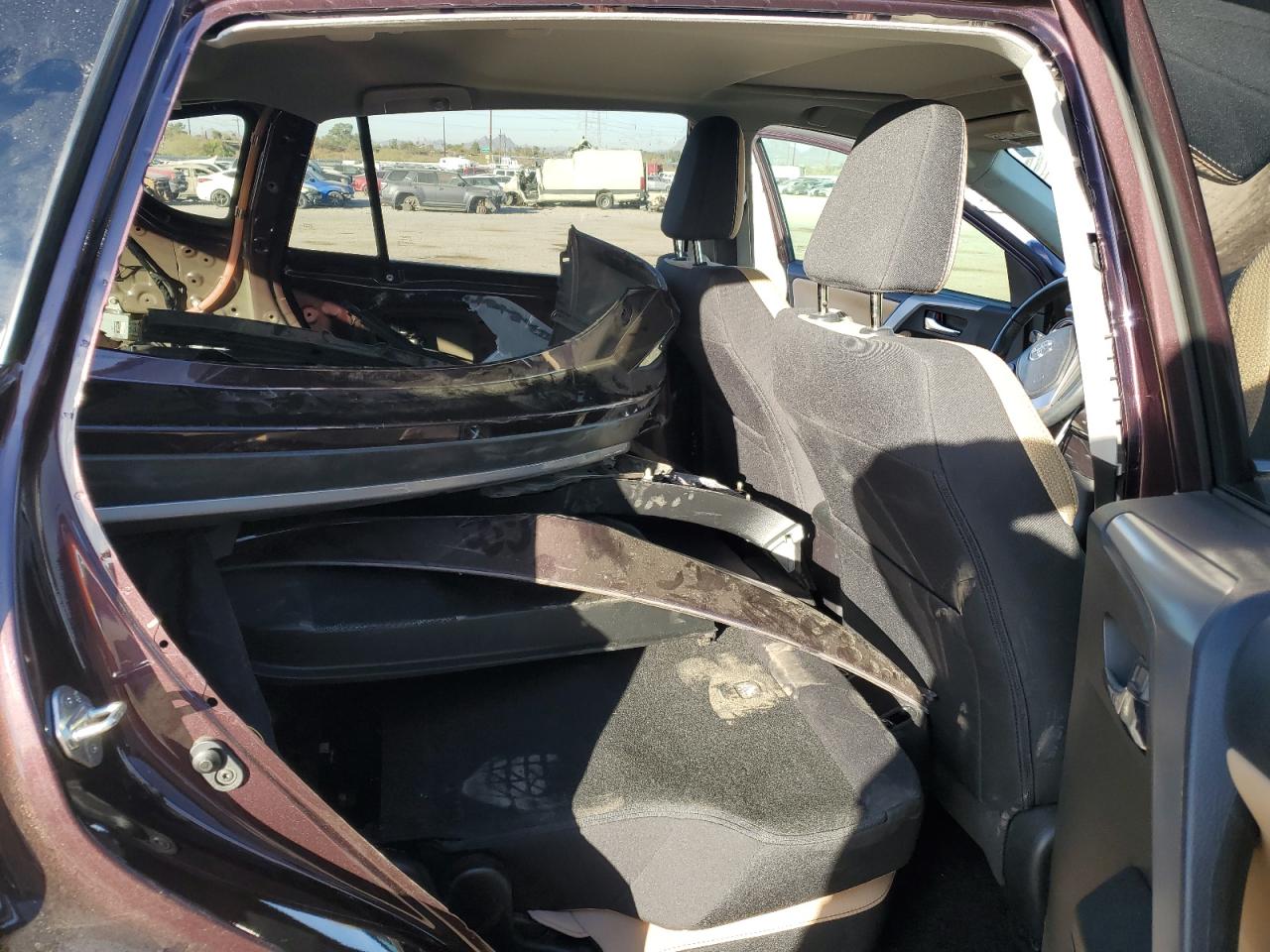2018 Toyota RAV 4 - Image 10