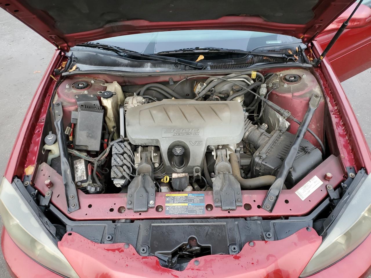 2008 Pontiac Grand Prix - Image 11
