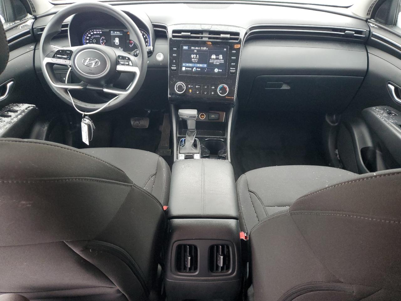 2022 Hyundai Tucson - Image 8