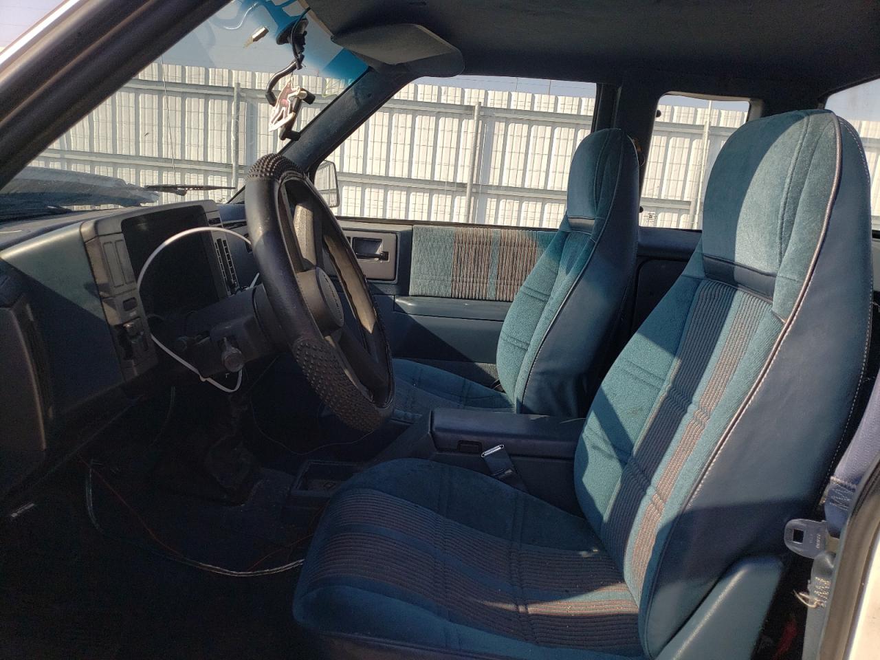 1992 Chevrolet S-10 Pickup - Image 7