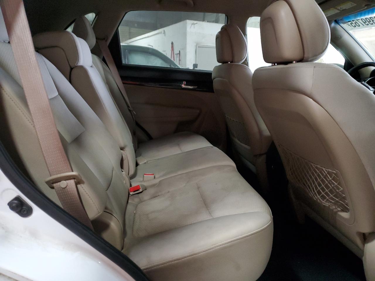 2011 Kia Sorento - Image 11