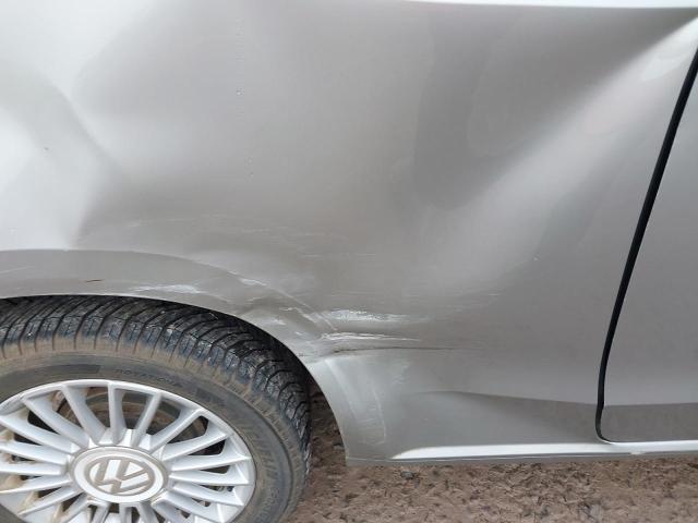 2012 VOLKSWAGEN HIGH UP