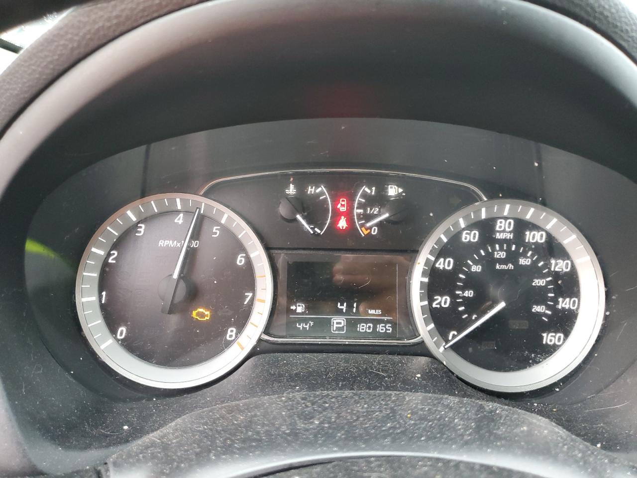 2015 Nissan Sentra - Image 9