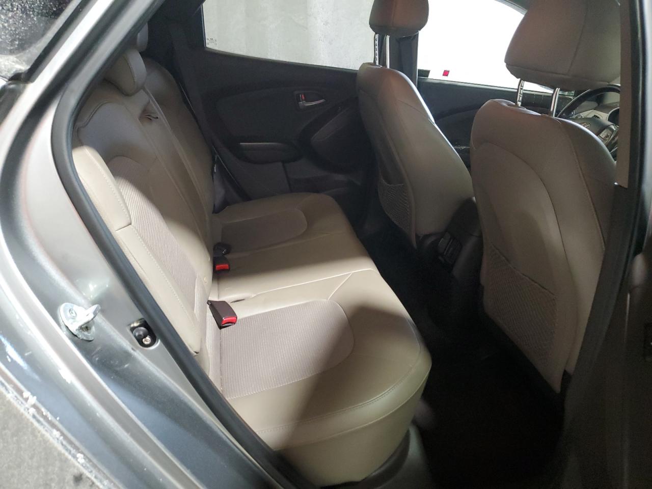 2015 Hyundai Tucson - Image 11