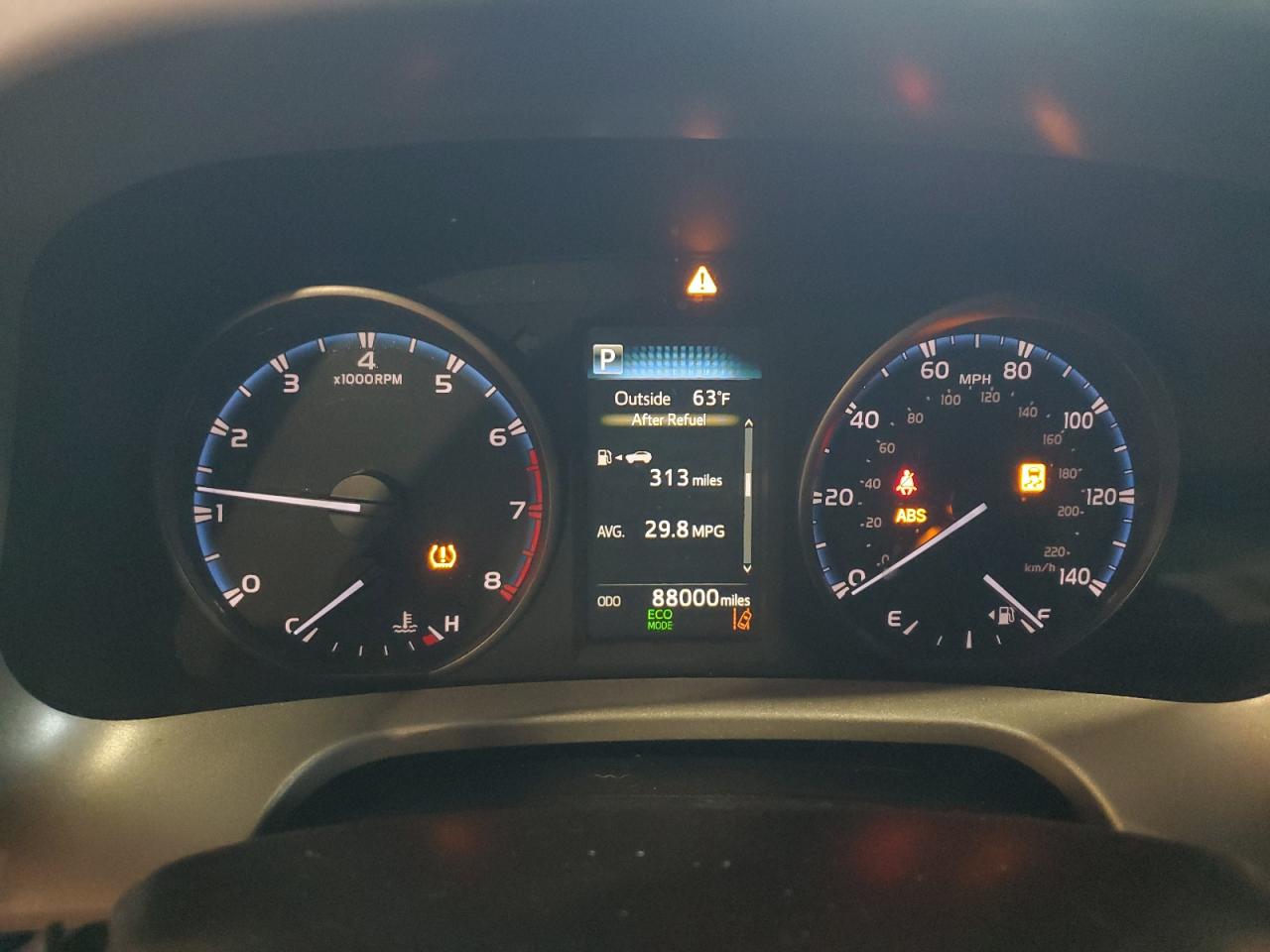 2017 Toyota RAV 4 - Image 9
