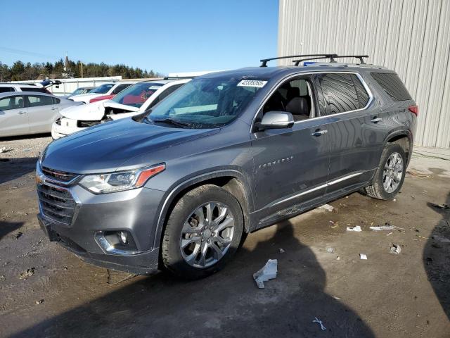  CHEVROLET TRAVERSE 2018 Srebrny