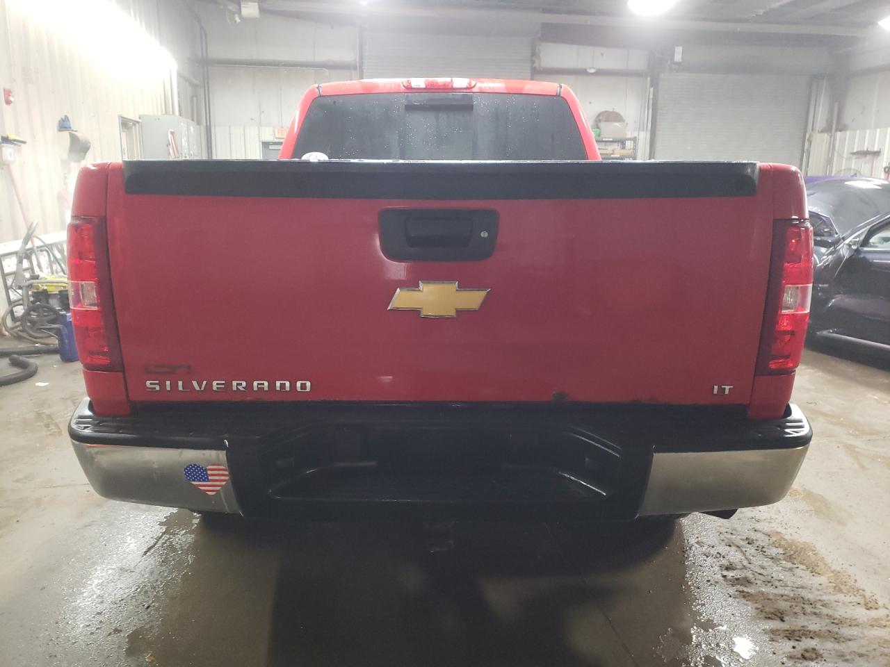 2012 Chevrolet Silverado - Image 6