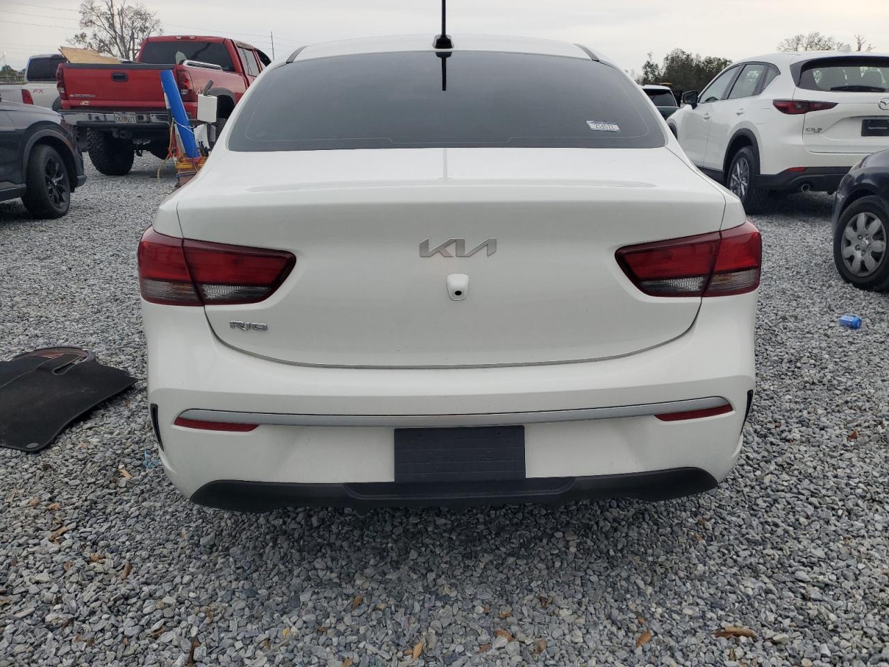 2023 Kia Rio - Image 6
