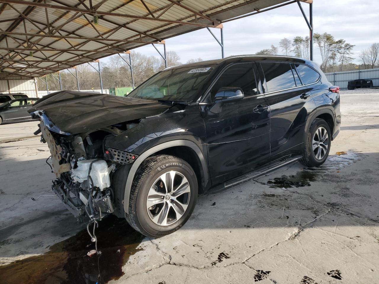 2020 Toyota Highlander - Image 1